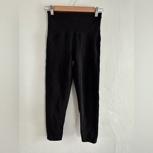 Spanx Booty Boost active 7/8 high-rise leggings size small black good condition